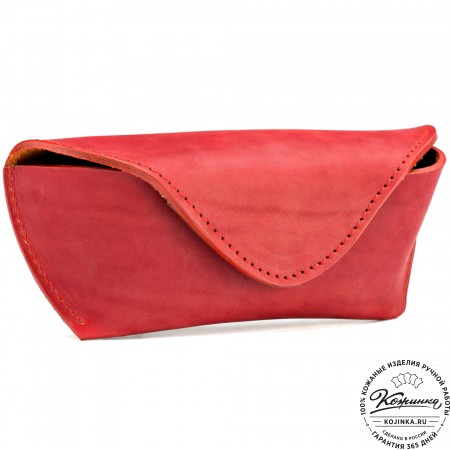 Кожаный футляр для очков из жёсткой кожи (красный) 