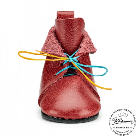 Кожаный брелок "Ботинок" (малина)